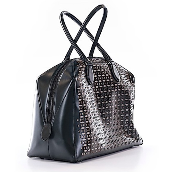 NWT Alaia Large Laser Cut Handbag with pouch and mirror. Black. $3500 retail - Picture 3 of 17